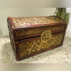 Trinket box